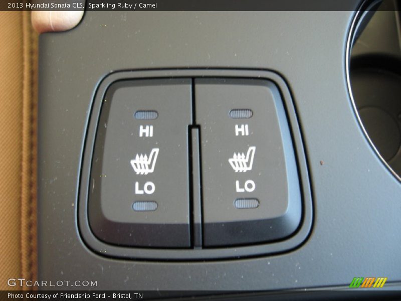 Sparkling Ruby / Camel 2013 Hyundai Sonata GLS