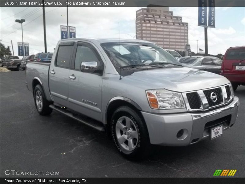 Radiant Silver / Graphite/Titanium 2005 Nissan Titan SE Crew Cab