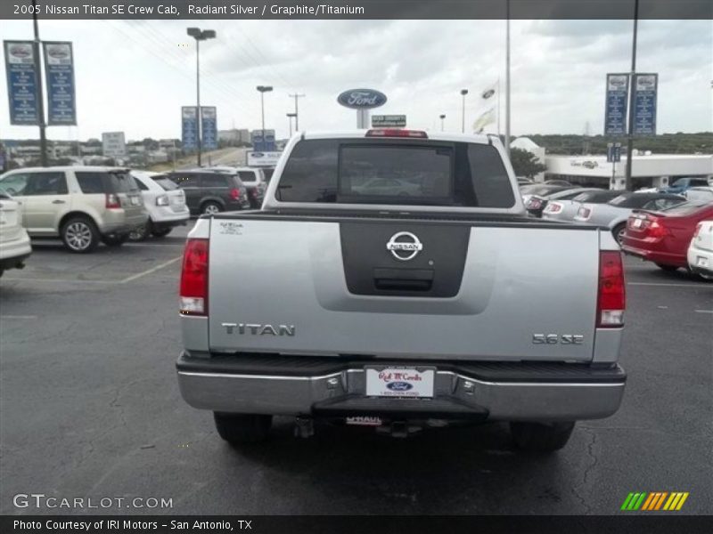 Radiant Silver / Graphite/Titanium 2005 Nissan Titan SE Crew Cab