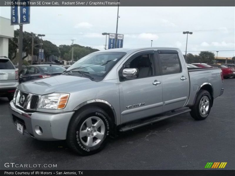 Radiant Silver / Graphite/Titanium 2005 Nissan Titan SE Crew Cab