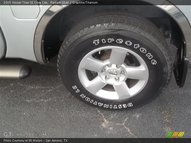 Radiant Silver / Graphite/Titanium 2005 Nissan Titan SE Crew Cab