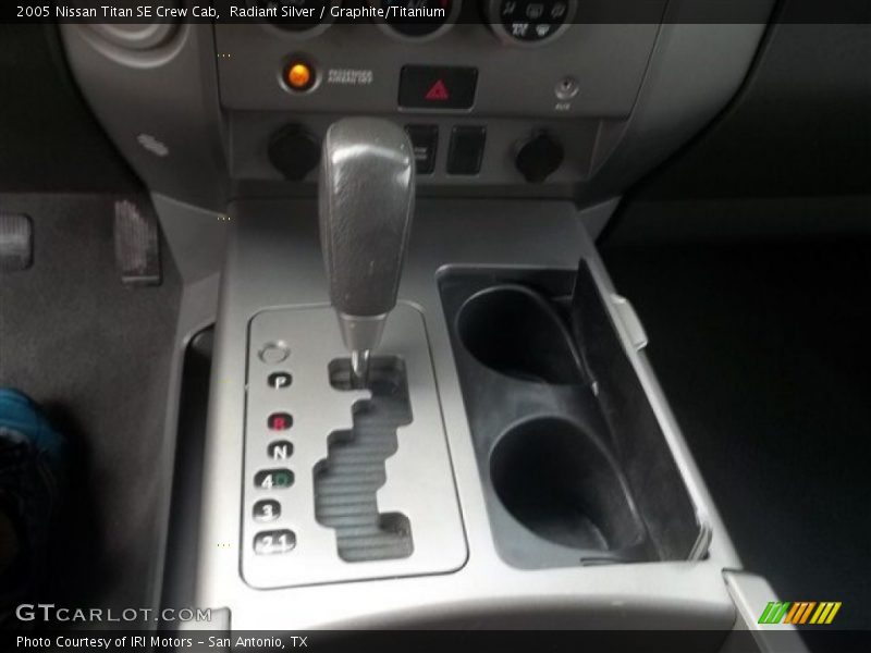 Radiant Silver / Graphite/Titanium 2005 Nissan Titan SE Crew Cab
