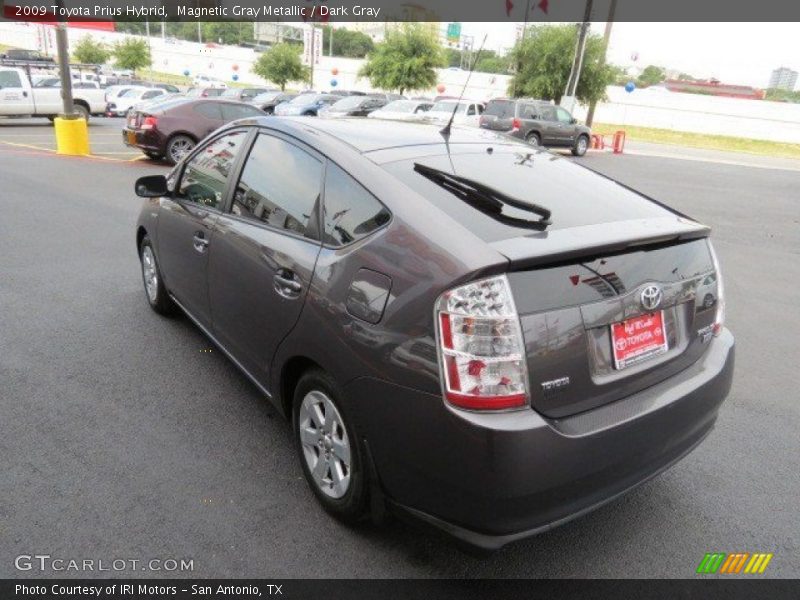 Magnetic Gray Metallic / Dark Gray 2009 Toyota Prius Hybrid