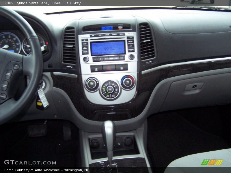 Silver Blue / Gray 2009 Hyundai Santa Fe SE