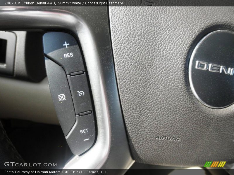 Summit White / Cocoa/Light Cashmere 2007 GMC Yukon Denali AWD