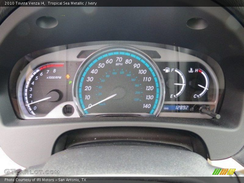 Tropical Sea Metallic / Ivory 2010 Toyota Venza I4