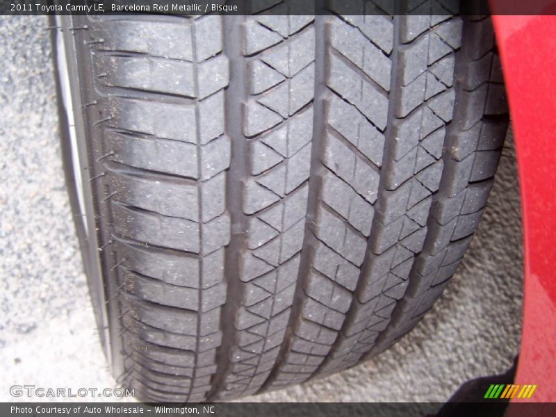 Barcelona Red Metallic / Bisque 2011 Toyota Camry LE