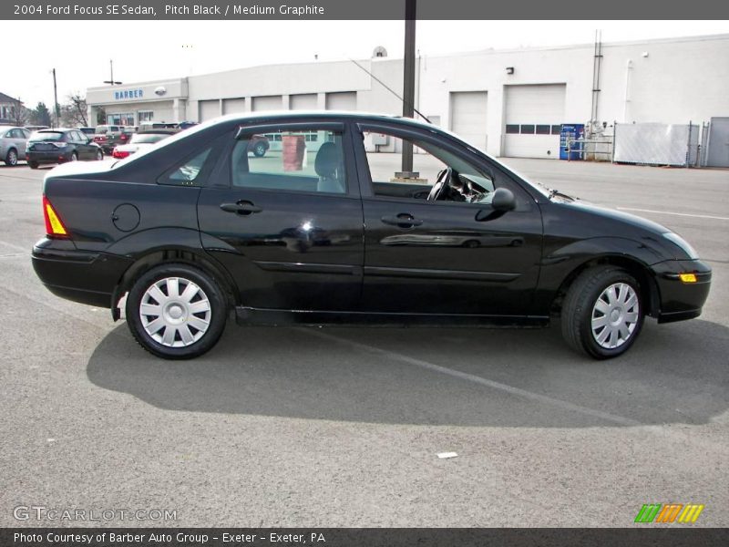 Pitch Black / Medium Graphite 2004 Ford Focus SE Sedan