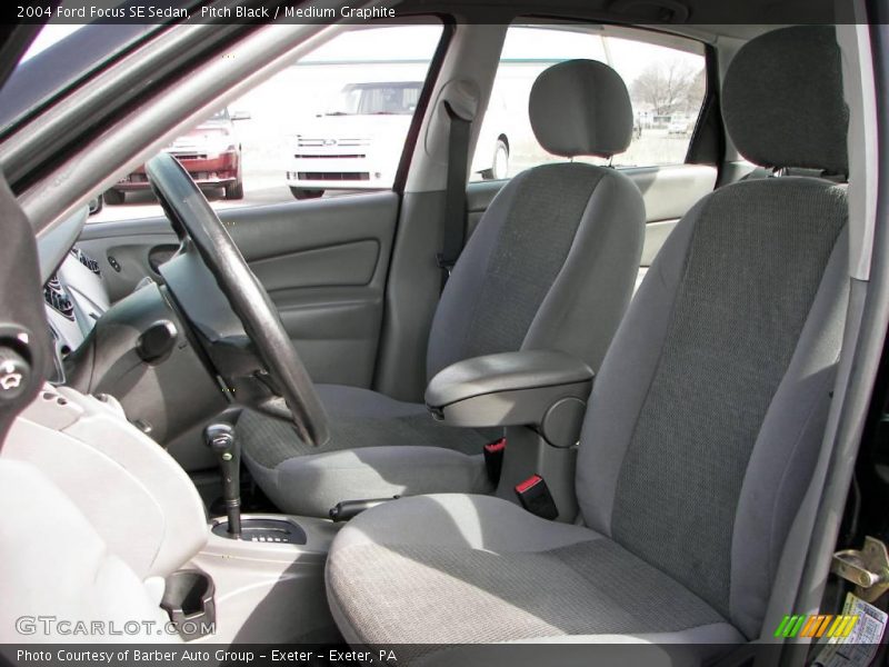 Pitch Black / Medium Graphite 2004 Ford Focus SE Sedan