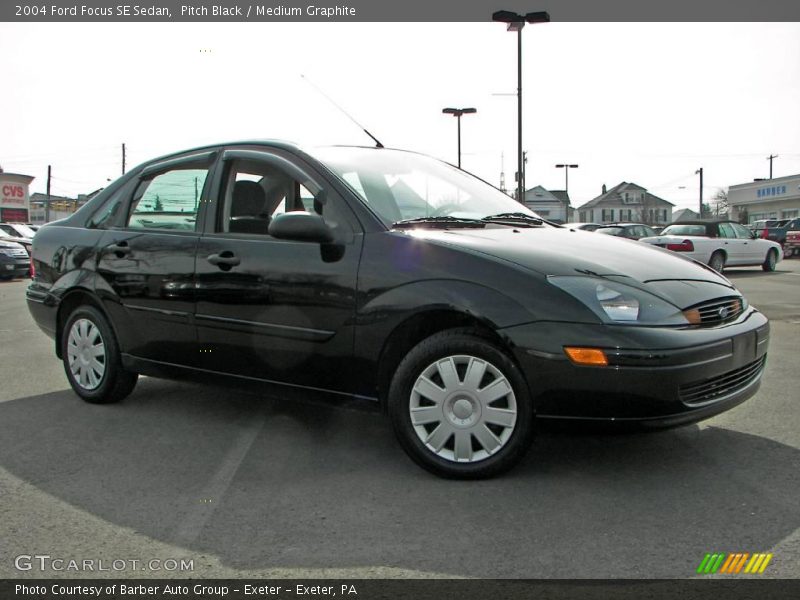 Pitch Black / Medium Graphite 2004 Ford Focus SE Sedan