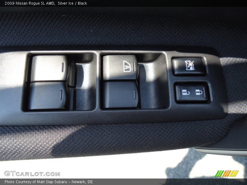 Silver Ice / Black 2009 Nissan Rogue SL AWD
