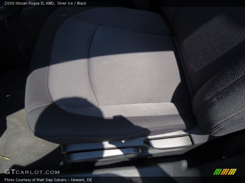 Silver Ice / Black 2009 Nissan Rogue SL AWD