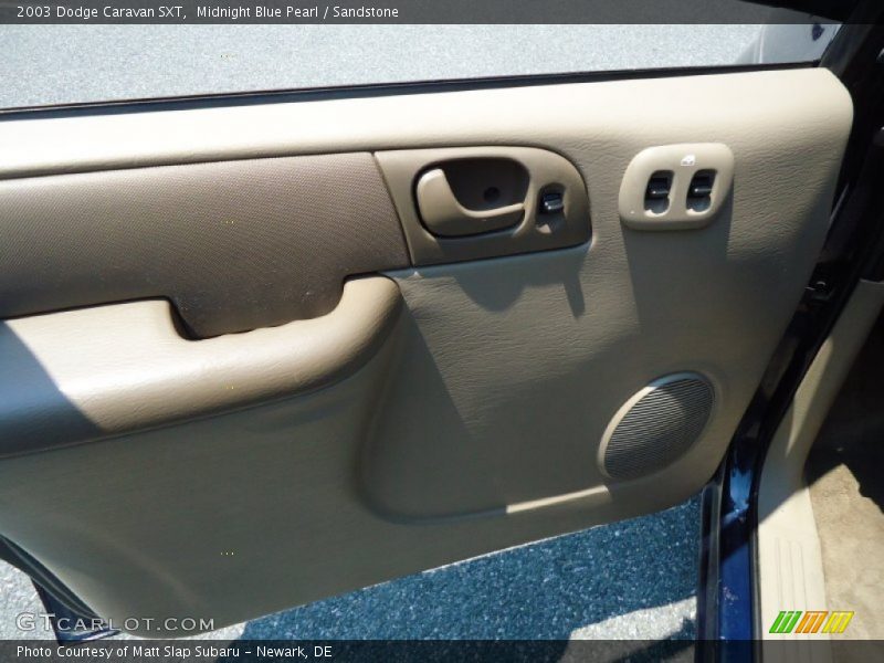 Midnight Blue Pearl / Sandstone 2003 Dodge Caravan SXT