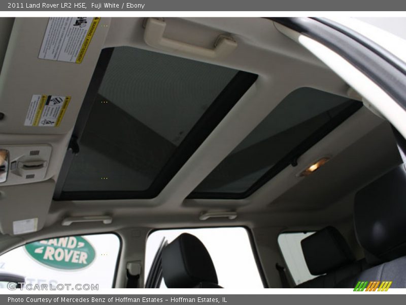 Fuji White / Ebony 2011 Land Rover LR2 HSE