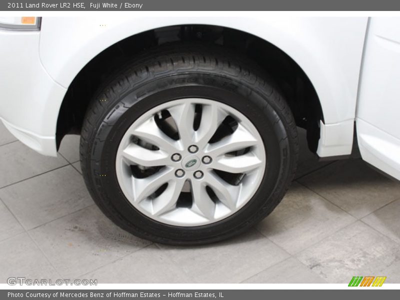 Fuji White / Ebony 2011 Land Rover LR2 HSE