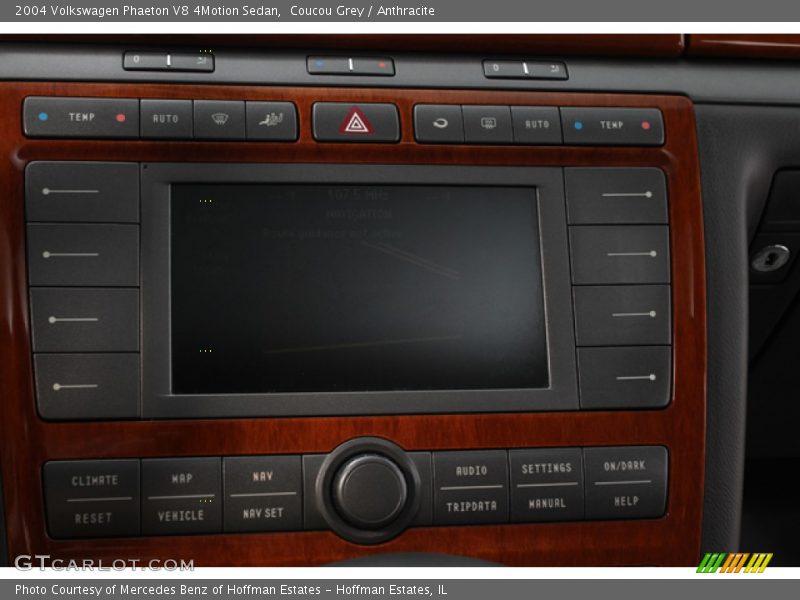 Coucou Grey / Anthracite 2004 Volkswagen Phaeton V8 4Motion Sedan