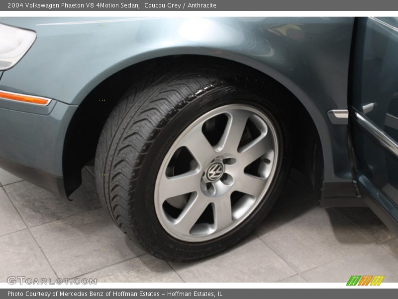 Coucou Grey / Anthracite 2004 Volkswagen Phaeton V8 4Motion Sedan