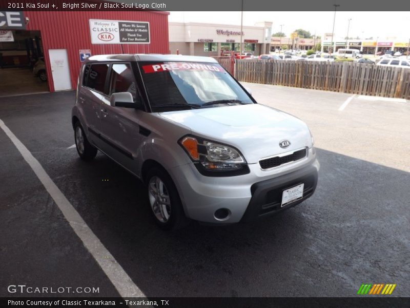 Bright Silver / Black Soul Logo Cloth 2011 Kia Soul +