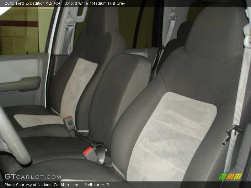 Oxford White / Medium Flint Grey 2005 Ford Expedition XLS 4x4