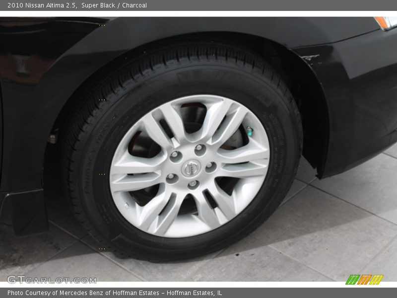 Super Black / Charcoal 2010 Nissan Altima 2.5