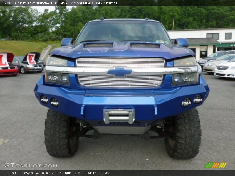 Arrival Blue / Dark Charcoal 2003 Chevrolet Avalanche 1500 4x4