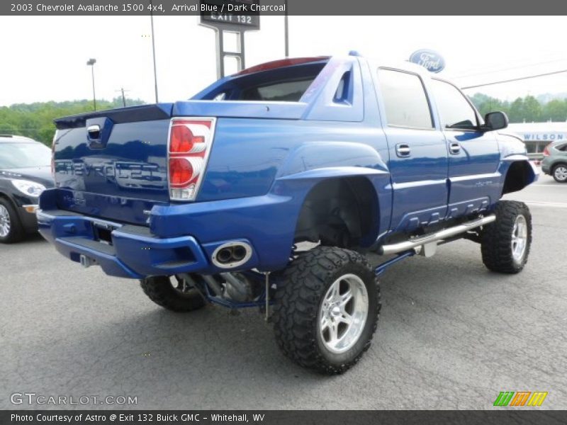 Arrival Blue / Dark Charcoal 2003 Chevrolet Avalanche 1500 4x4