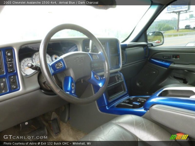 Arrival Blue / Dark Charcoal 2003 Chevrolet Avalanche 1500 4x4