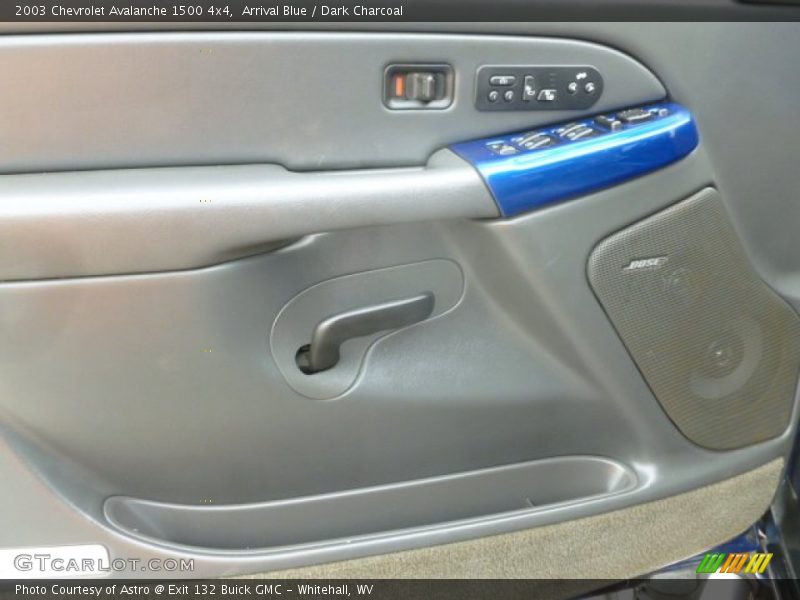 Arrival Blue / Dark Charcoal 2003 Chevrolet Avalanche 1500 4x4