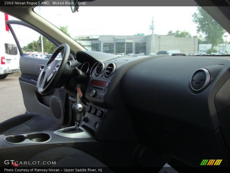 Wicked Black / Gray 2009 Nissan Rogue S AWD