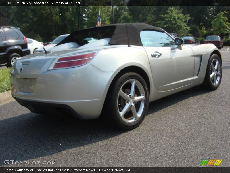 Silver Pearl / Red 2007 Saturn Sky Roadster