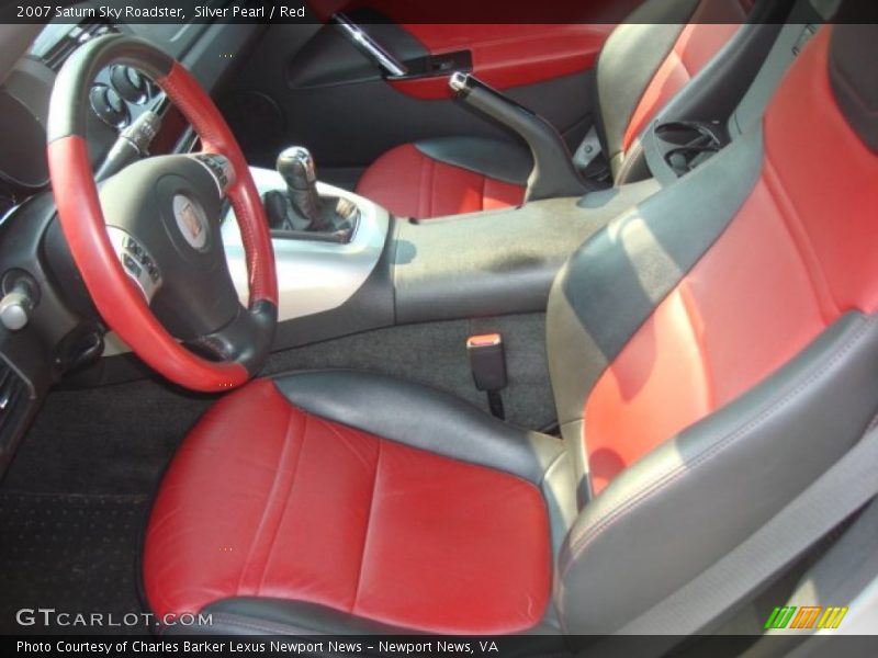 Silver Pearl / Red 2007 Saturn Sky Roadster