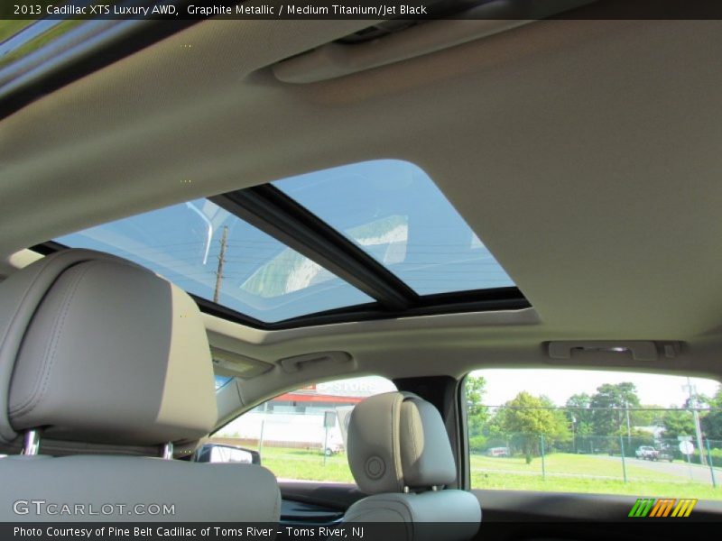 Sunroof of 2013 XTS Luxury AWD