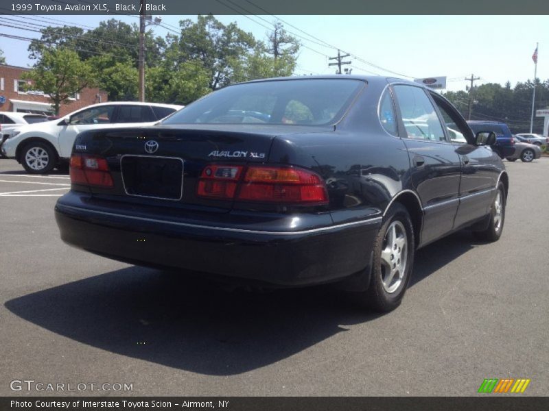 Black / Black 1999 Toyota Avalon XLS