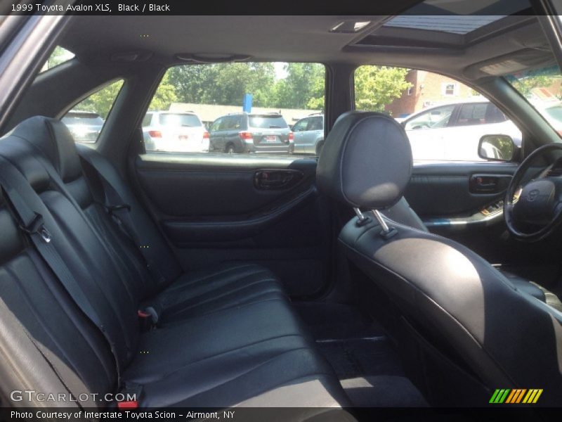 Black / Black 1999 Toyota Avalon XLS