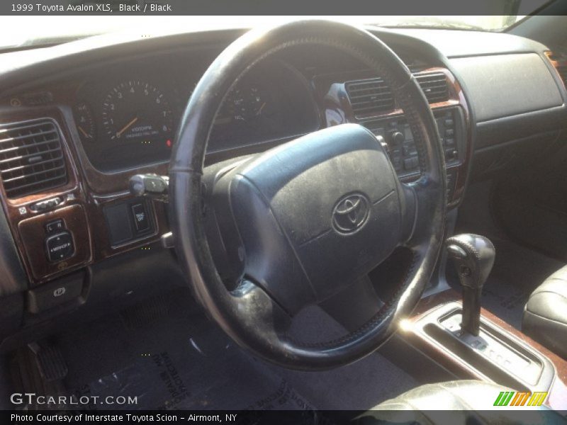 Black / Black 1999 Toyota Avalon XLS
