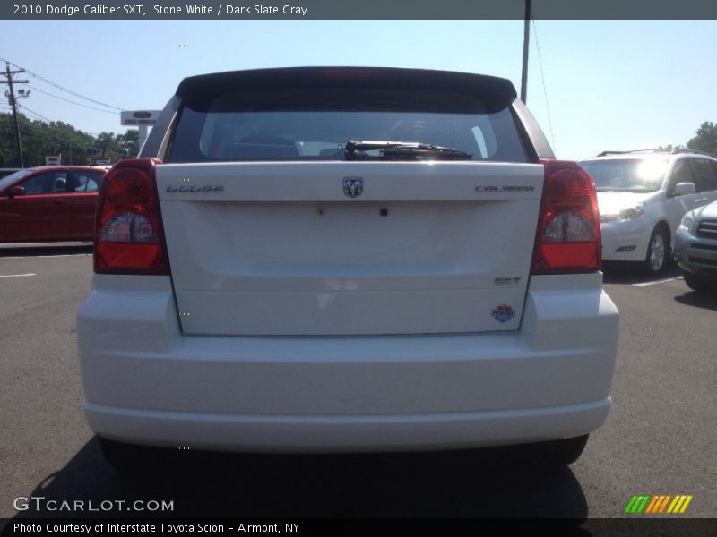Stone White / Dark Slate Gray 2010 Dodge Caliber SXT