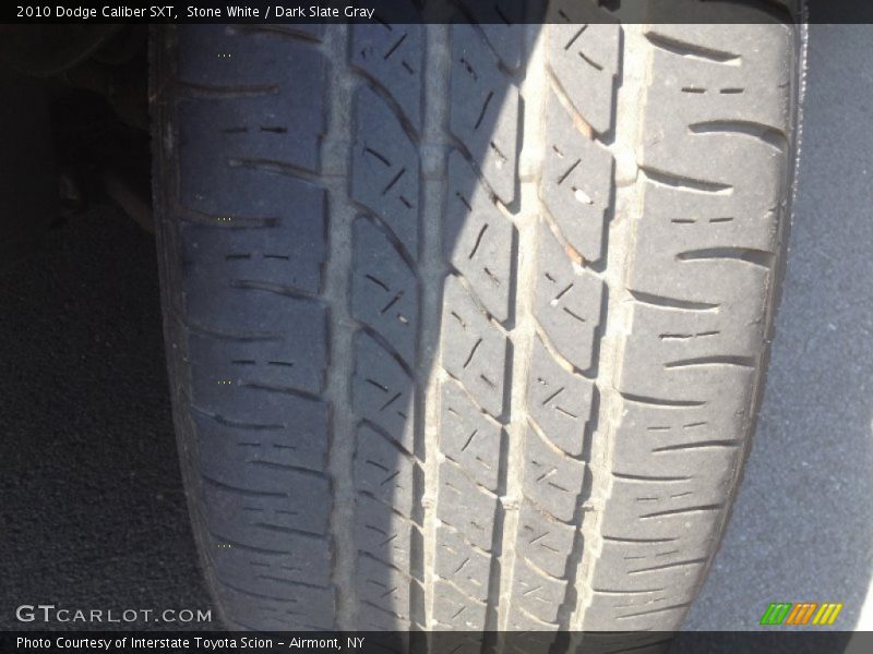 Stone White / Dark Slate Gray 2010 Dodge Caliber SXT