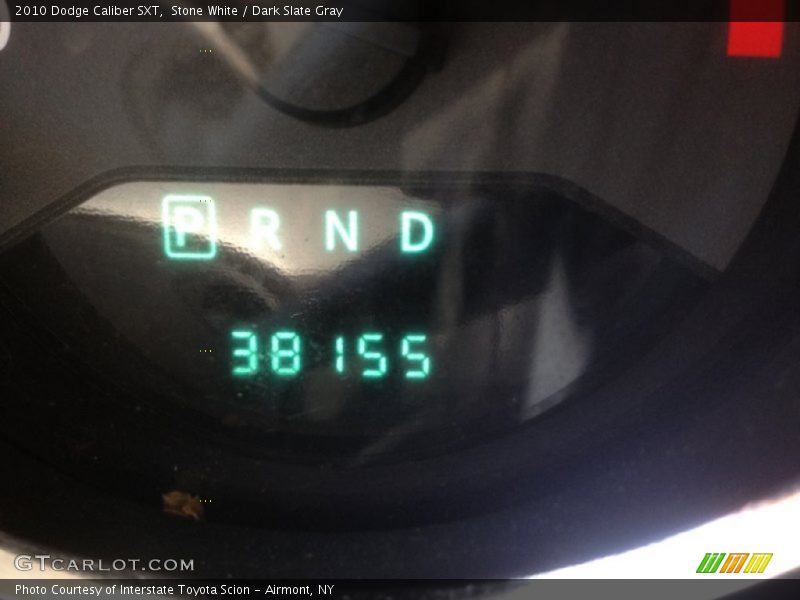Stone White / Dark Slate Gray 2010 Dodge Caliber SXT