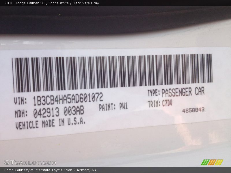 Stone White / Dark Slate Gray 2010 Dodge Caliber SXT