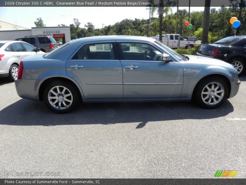 Clearwater Blue Pearl / Medium Pebble Beige/Cream 2009 Chrysler 300 C HEMI