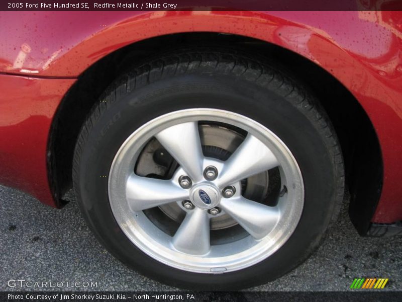 Custom Wheels of 2005 Five Hundred SE