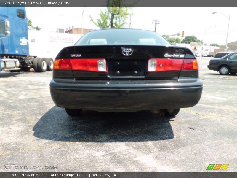 Black / Gray 2000 Toyota Camry CE