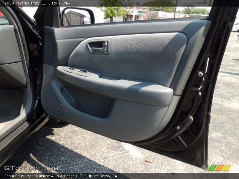 Black / Gray 2000 Toyota Camry CE
