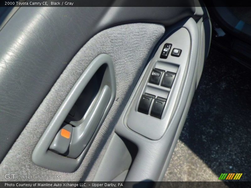 Black / Gray 2000 Toyota Camry CE