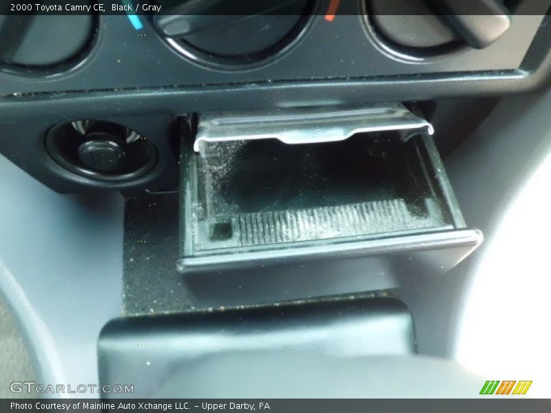 Black / Gray 2000 Toyota Camry CE