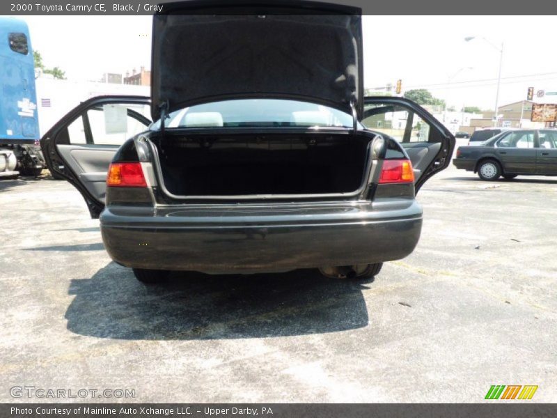 Black / Gray 2000 Toyota Camry CE