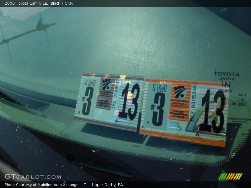 Black / Gray 2000 Toyota Camry CE