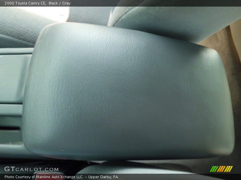 Black / Gray 2000 Toyota Camry CE