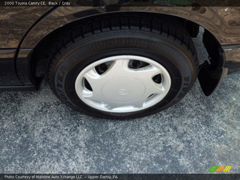 Black / Gray 2000 Toyota Camry CE