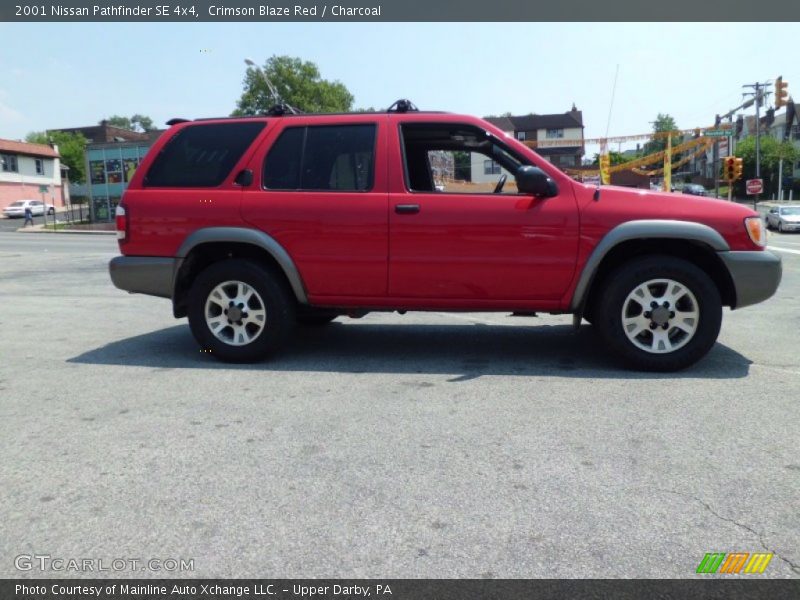 Crimson Blaze Red / Charcoal 2001 Nissan Pathfinder SE 4x4